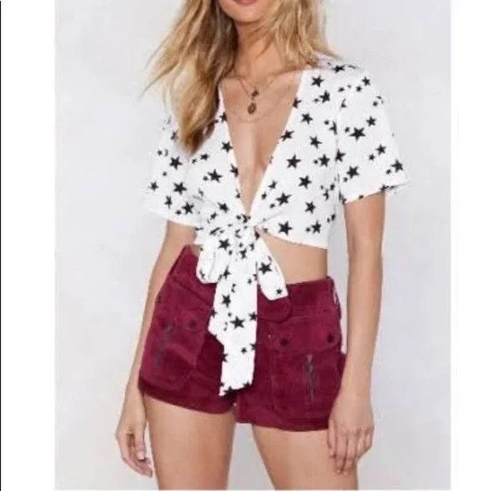 Nasty Gal Black & White Tie Star Crop Top 6